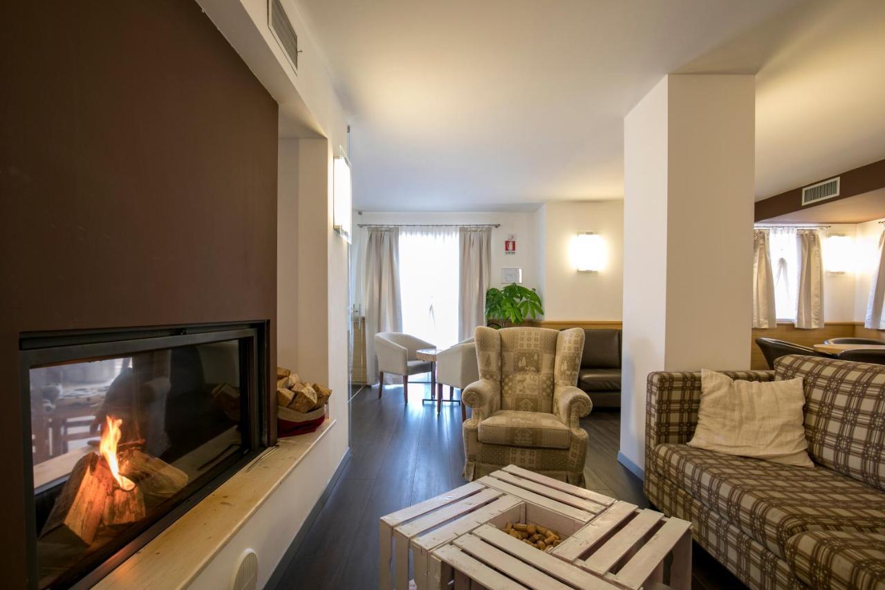 Hotel Luna Bianca Фольгария Экстерьер фото