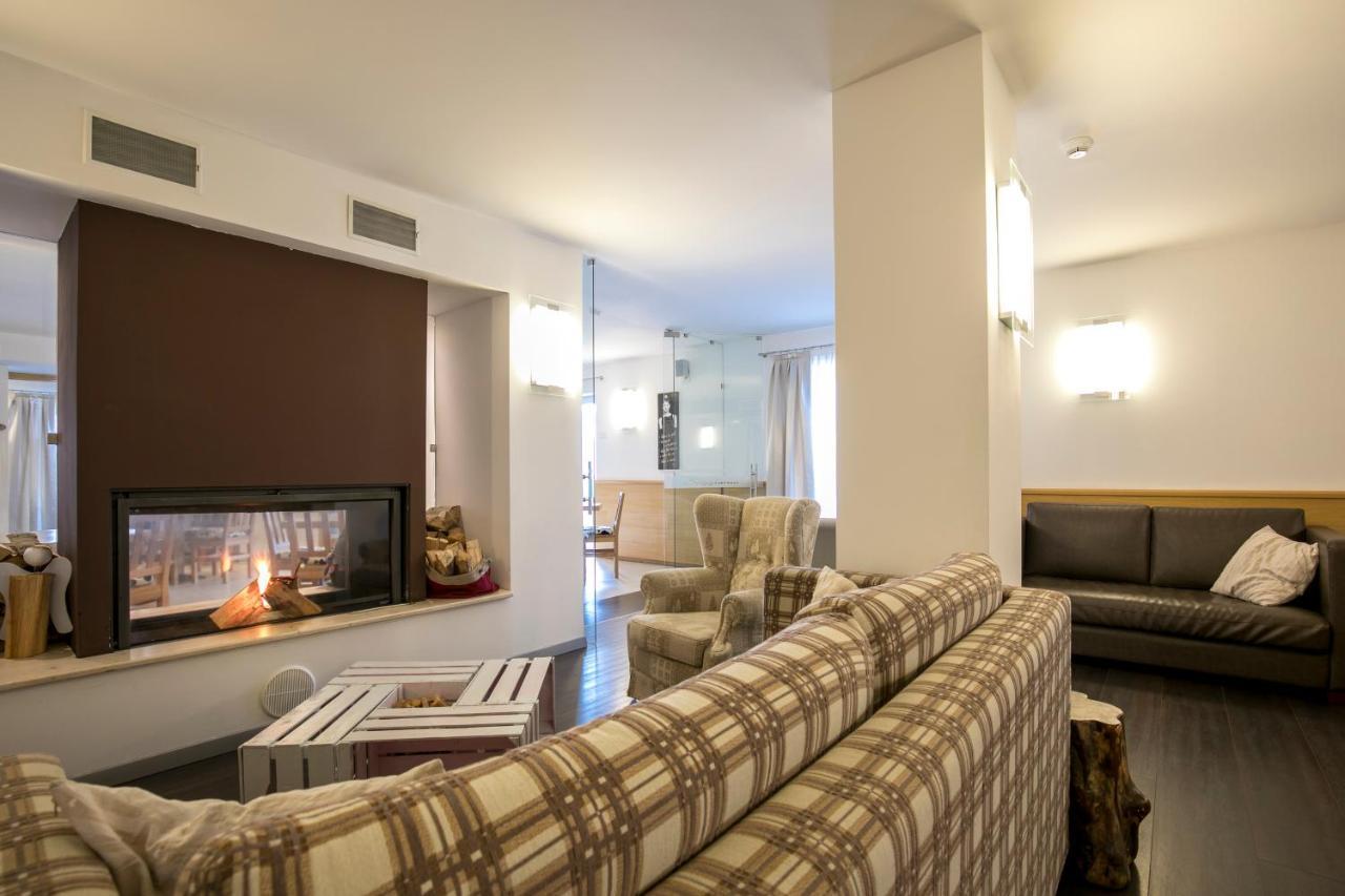 Hotel Luna Bianca Фольгария Экстерьер фото